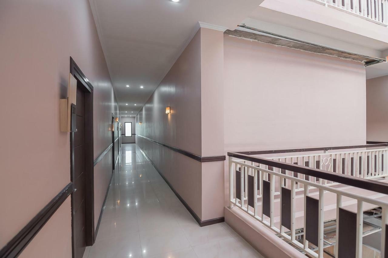 Reddoorz Plus @ Tanjung Pandan Belitung 2 Eksteriør billede