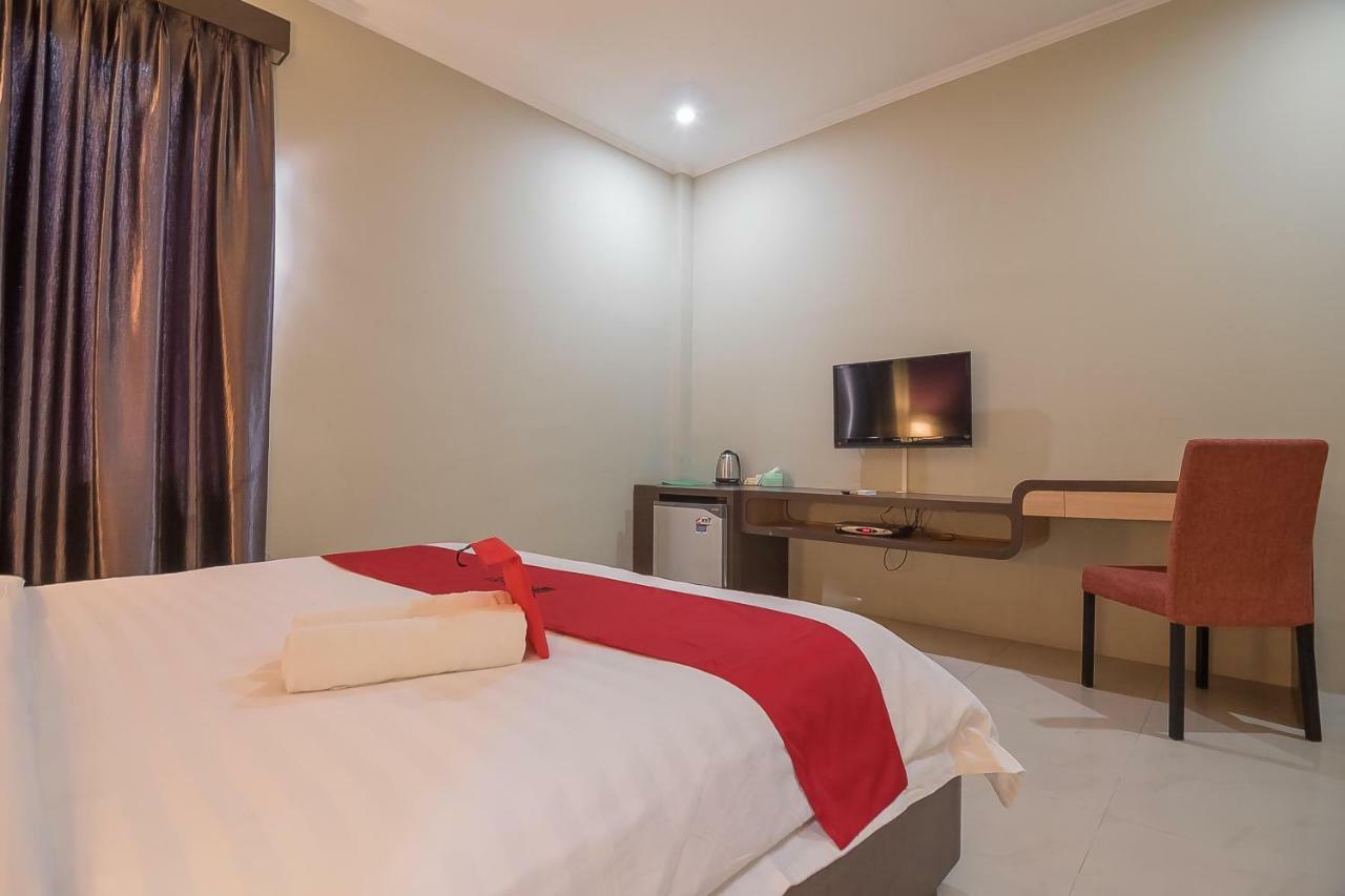Reddoorz Plus @ Tanjung Pandan Belitung 2 Eksteriør billede