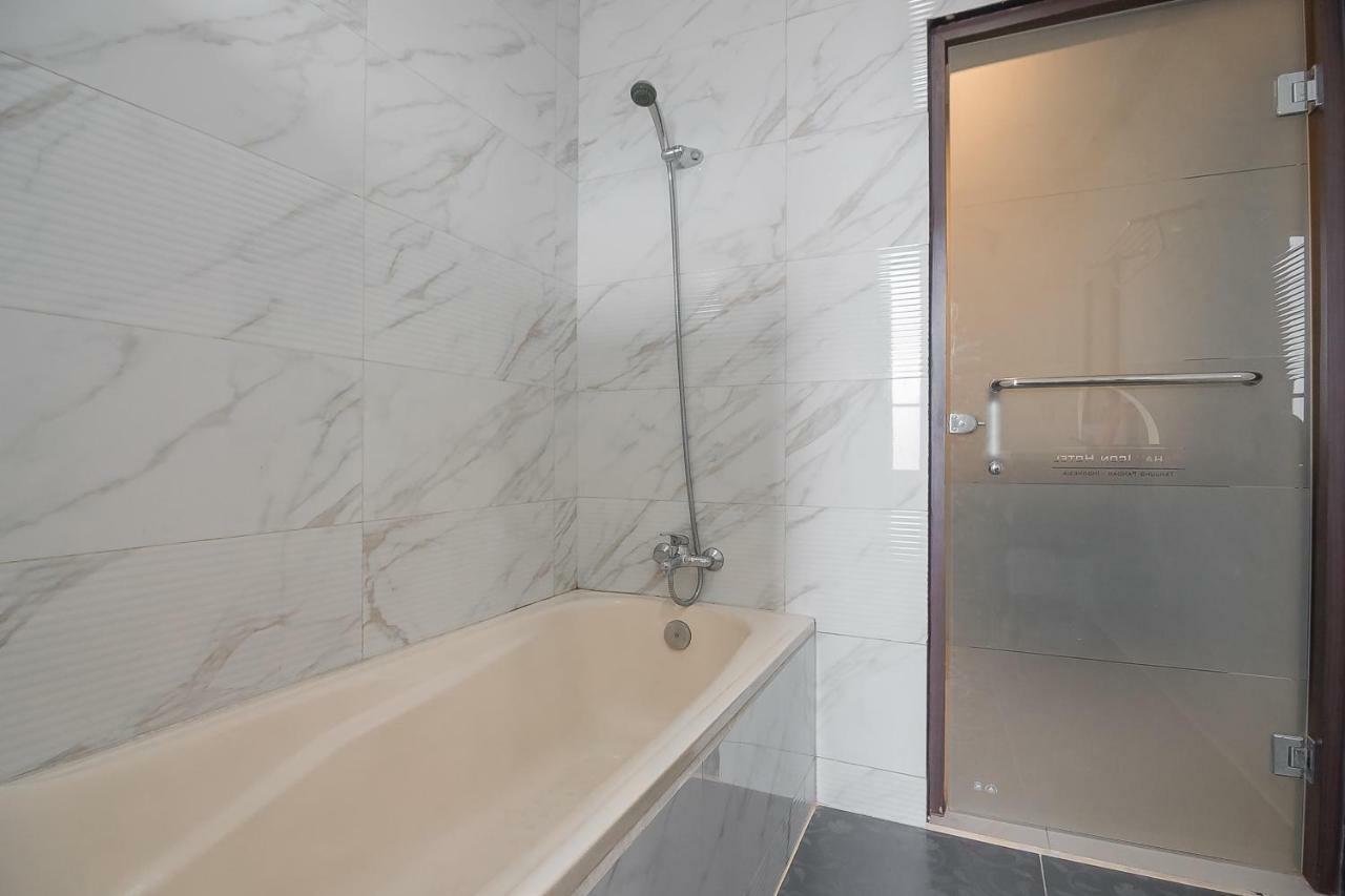 Reddoorz Plus @ Tanjung Pandan Belitung 2 Eksteriør billede
